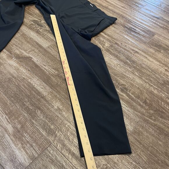 Fabletics The Only Pant Men's Size 36x33.5 Black Classic Fit Performance Pants - Picture 10 of 11